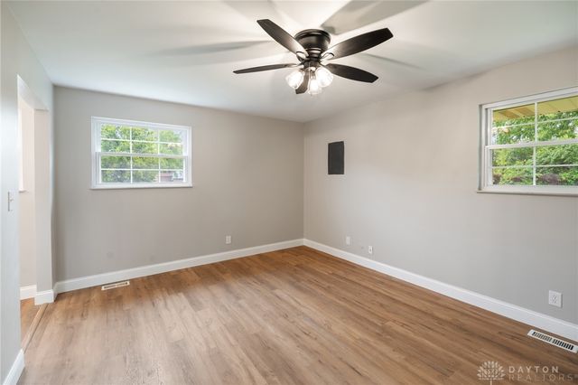 734 N Bayberry Drive, Miamisburg, OH 45342