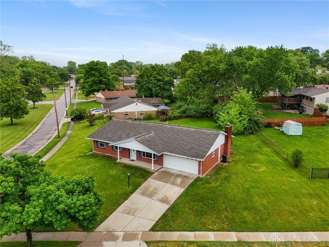 734 N Bayberry Drive, Miamisburg, OH 45342