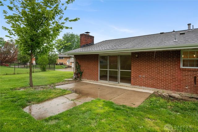 734 N Bayberry Drive, Miamisburg, OH 45342