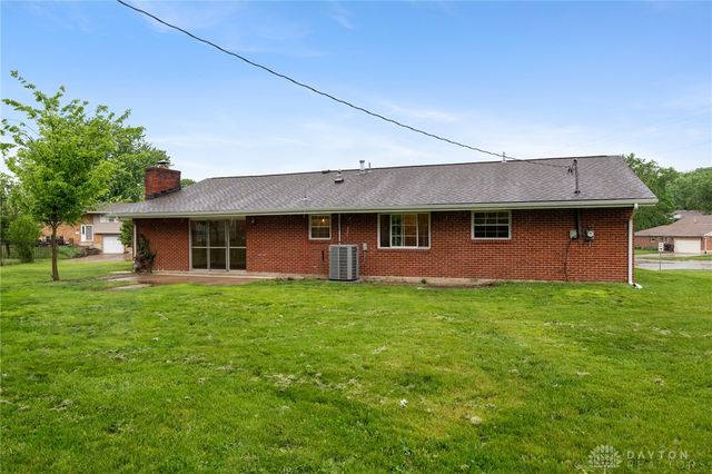 734 N Bayberry Drive, Miamisburg, OH 45342