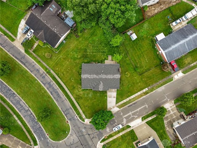 734 N Bayberry Drive, Miamisburg, OH 45342
