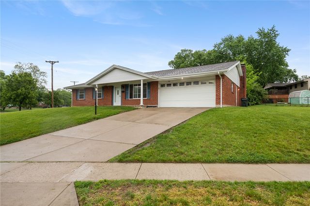 734 N Bayberry Drive, Miamisburg, OH 45342