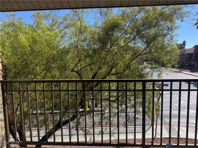 4390 Sandy River Drive 4, Las Vegas, NV 89103