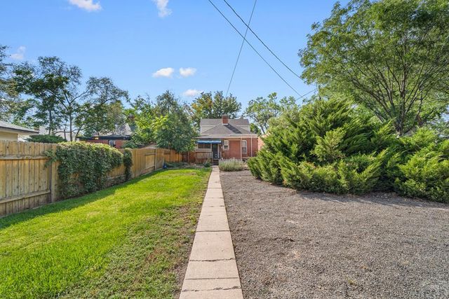 2028 N Greenwood St, Pueblo, CO 81003