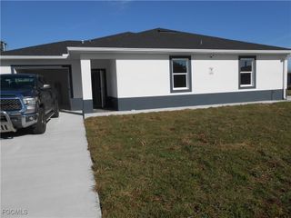 937 Graystone AVE, Lehigh Acres, FL 33974