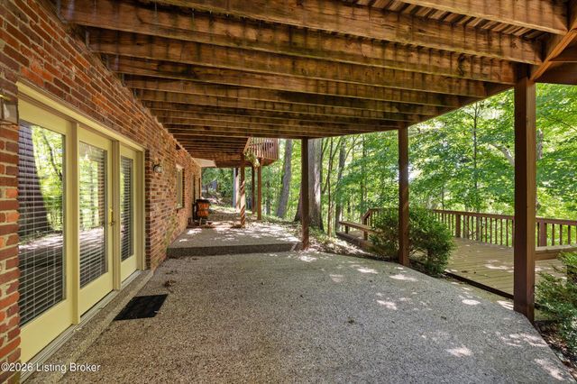 6711 Harrods View Cir, Prospect, KY 40059