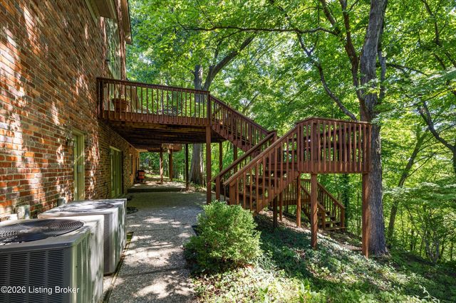 6711 Harrods View Cir, Prospect, KY 40059