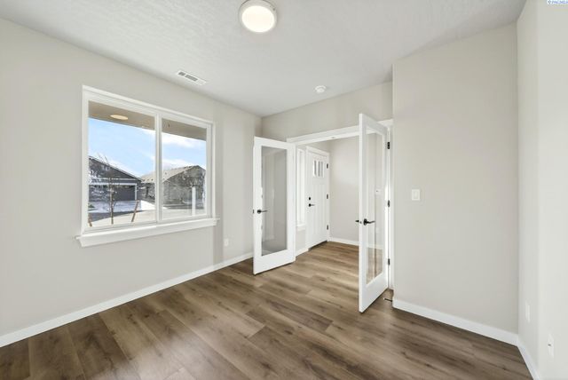 3740 Barbera St., Richland, WA 99352