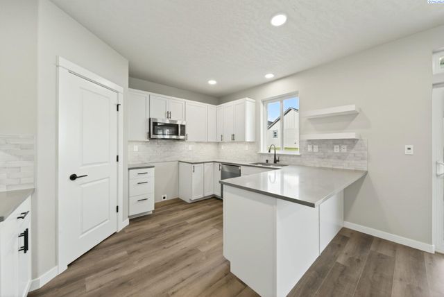 3740 Barbera St., Richland, WA 99352