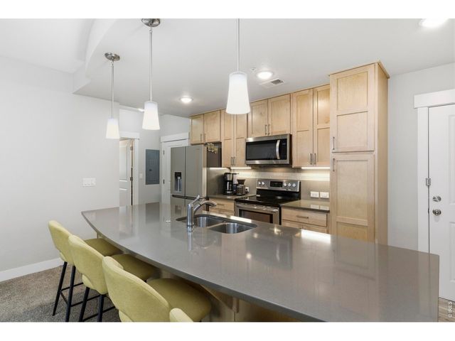 4642 Hahns Peak Dr 101, Loveland, CO 80538