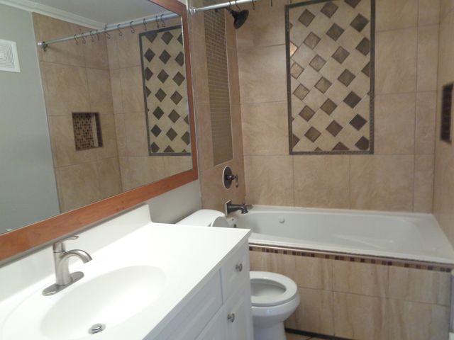 6233 W 94th Street 1SE, Oak Lawn, IL 60453