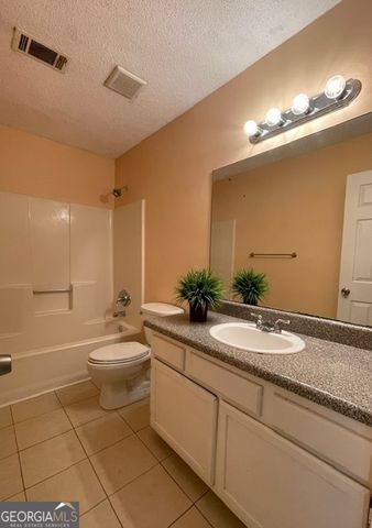 800 Meadowsong Circle, Lawrenceville, GA 30043