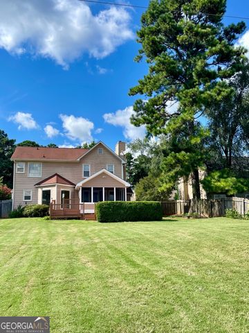 800 Meadowsong Circle, Lawrenceville, GA 30043