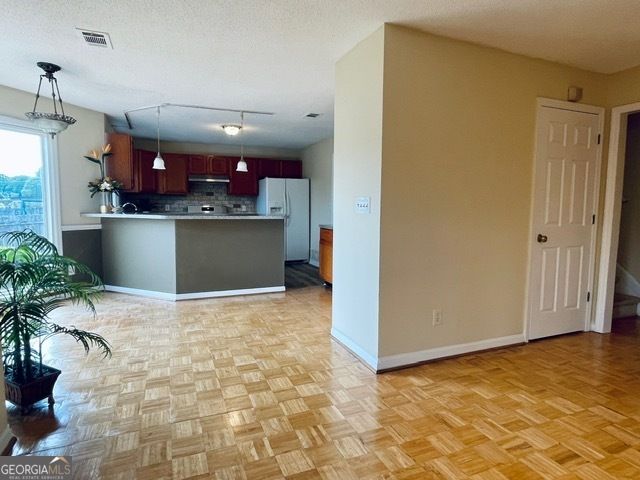 800 Meadowsong Circle, Lawrenceville, GA 30043