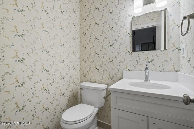 318 Middlewood Road, Middletown, NJ 07748