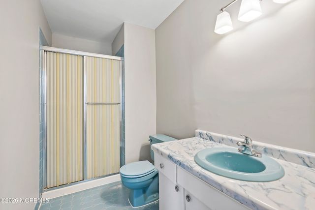 318 Middlewood Road, Middletown, NJ 07748