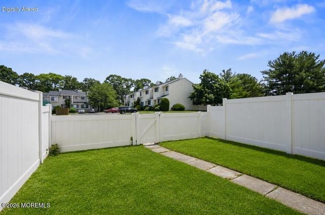 318 Middlewood Road, Middletown, NJ 07748