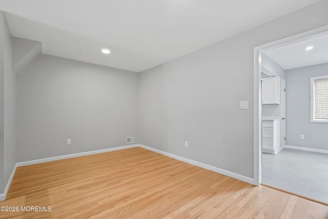 318 Middlewood Road, Middletown, NJ 07748