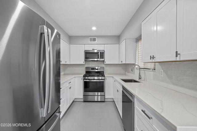 318 Middlewood Road, Middletown, NJ 07748