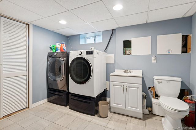 295 Silver Street, West Babylon, NY 11704