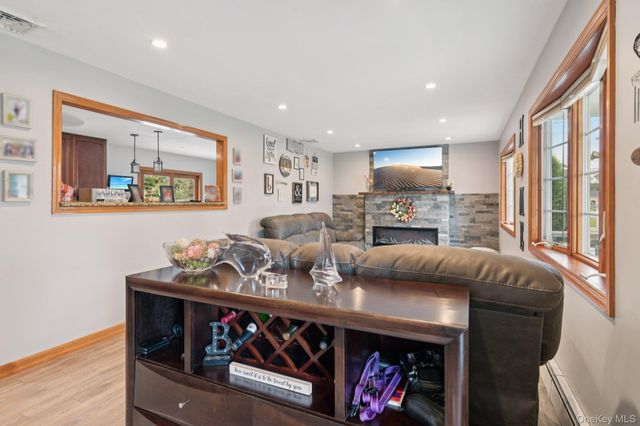 295 Silver Street, West Babylon, NY 11704