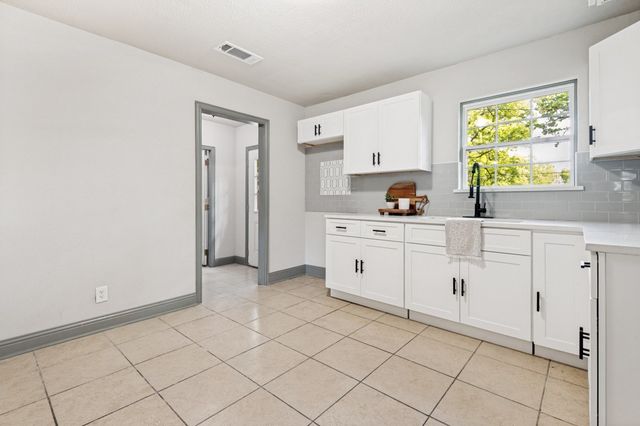 3825 Childress Street, Fort Worth, TX 76119