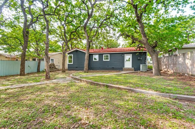 3825 Childress Street, Fort Worth, TX 76119