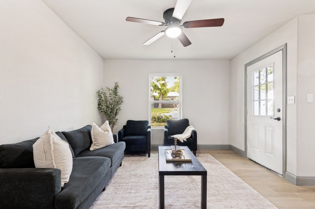 3825 Childress Street, Fort Worth, TX 76119