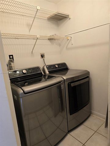 2810 SW 87th Ave 910, Davie, FL 33328