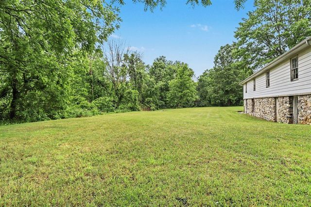 155 4th Street, Plainwell, MI 49080