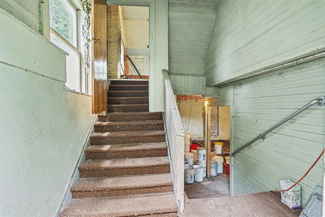 155 4th Street, Plainwell, MI 49080