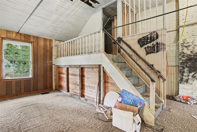 155 4th Street, Plainwell, MI 49080