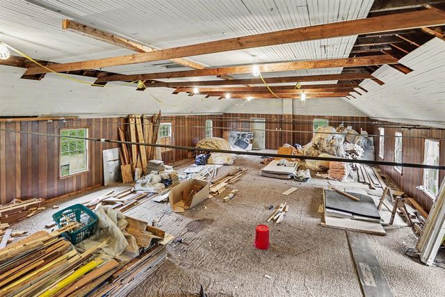 155 4th Street, Plainwell, MI 49080