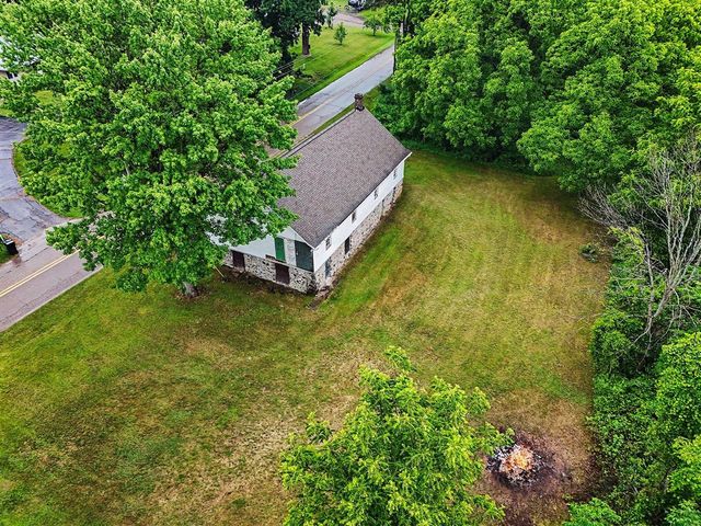 155 4th Street, Plainwell, MI 49080