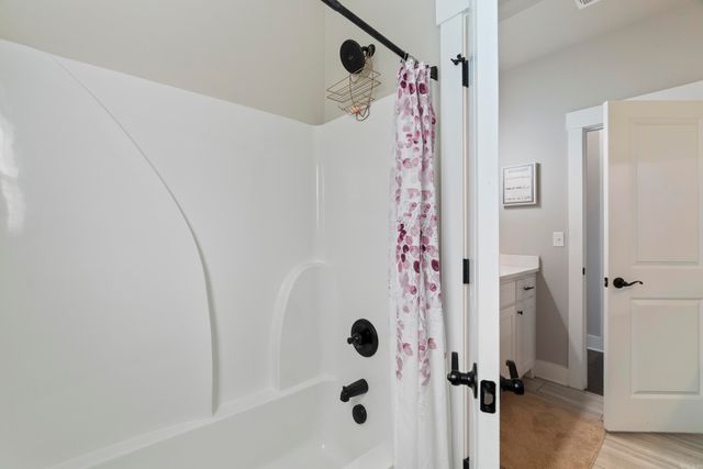 7424 Northwood Drive, Benton, AR 72019