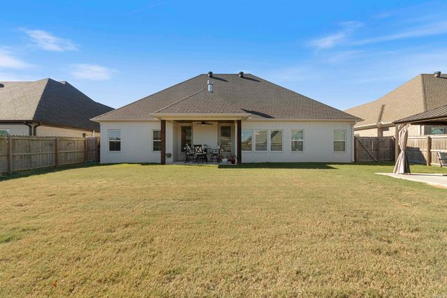 7424 Northwood Drive, Benton, AR 72019