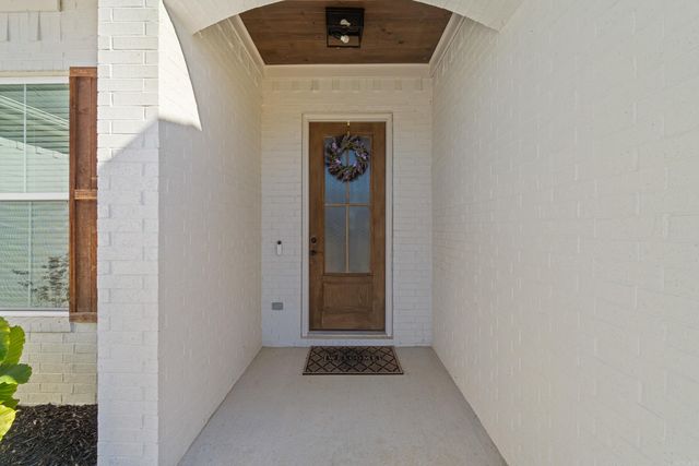 7424 Northwood Drive, Benton, AR 72019