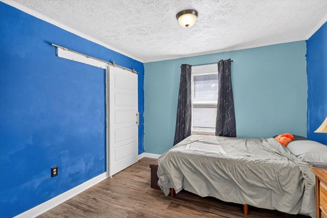 1726 W Walnut Street, Springfield, MO 65806