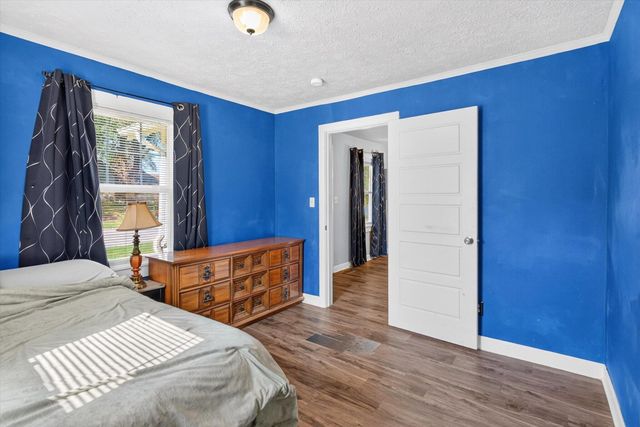 1726 W Walnut Street, Springfield, MO 65806