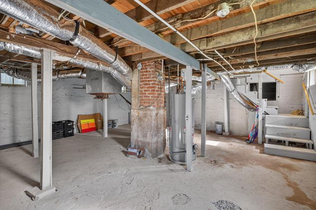 1726 W Walnut Street, Springfield, MO 65806