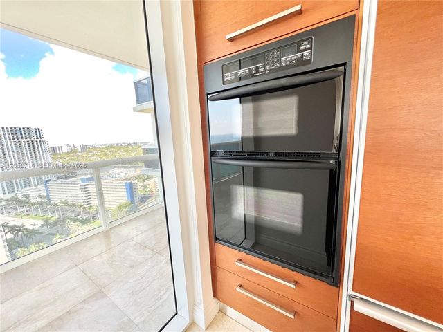1850 S Ocean Drive 2204, Hallandale Beach, FL 33009