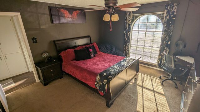 2005 S Pine Street, Brady, TX 76825