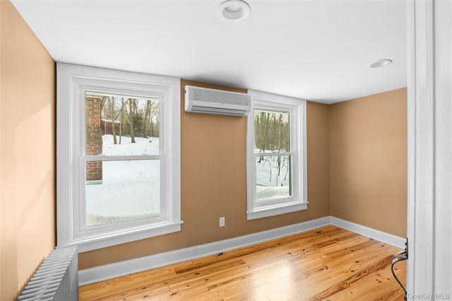 232 N Country Road, Mount Sinai, NY 11766