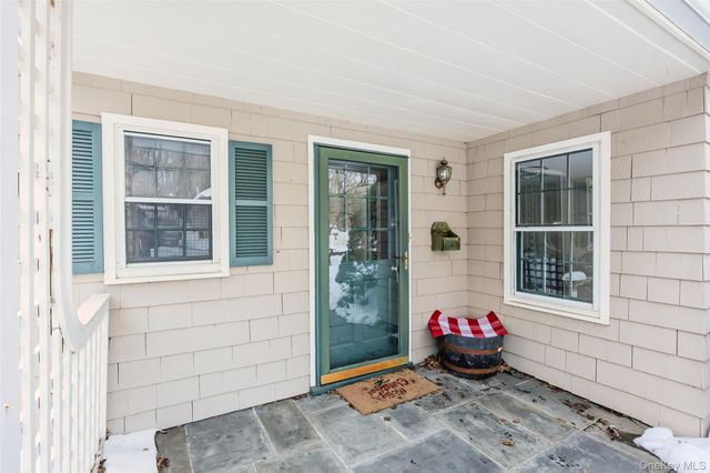 232 N Country Road, Mount Sinai, NY 11766