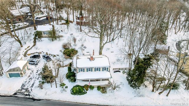 232 N Country Road, Mount Sinai, NY 11766