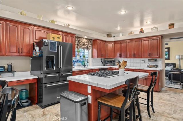 334 Lakeside, Redlands, CA 92373