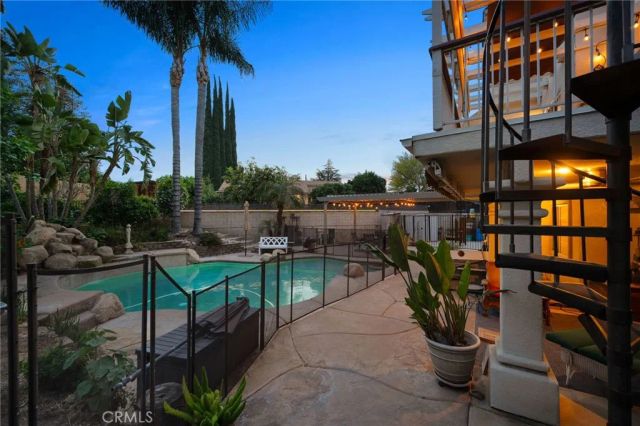334 Lakeside, Redlands, CA 92373