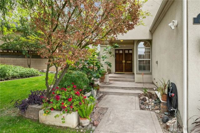 334 Lakeside, Redlands, CA 92373