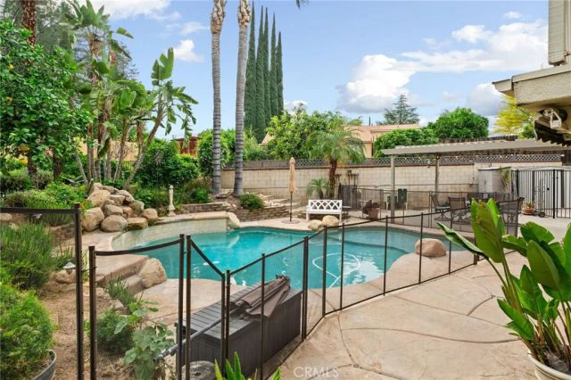 334 Lakeside, Redlands, CA 92373