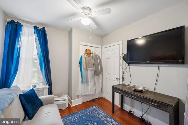 5926 CHESTNUT ST, Philadelphia, PA 19139